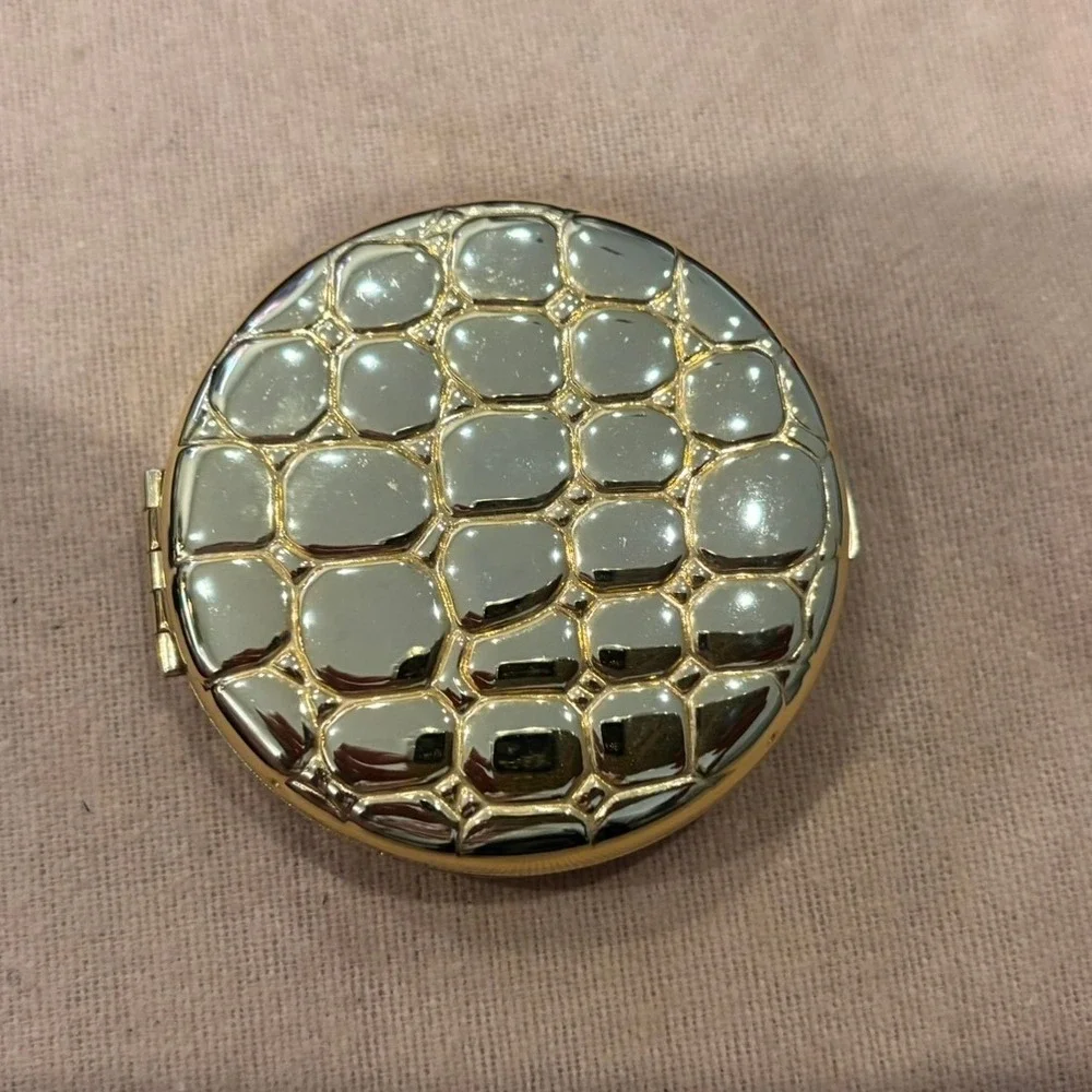 Estee Lauder Lucidity Gold Croc Embossed Compact Translucent Powder 06